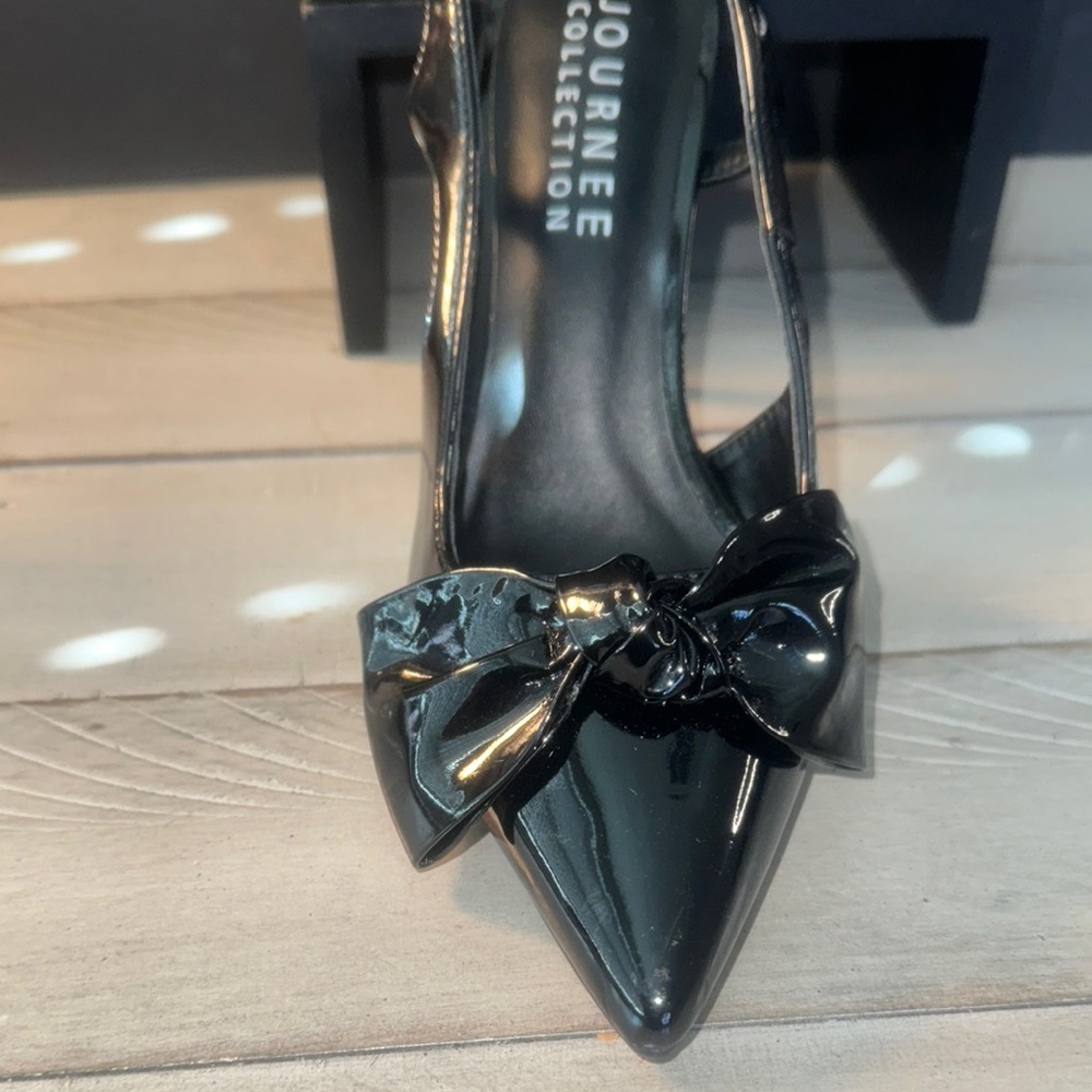 Journee Collection Black Patent‎ Bow Heels